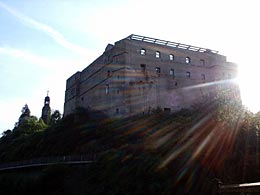 Die Laneburg im Gegenlicht